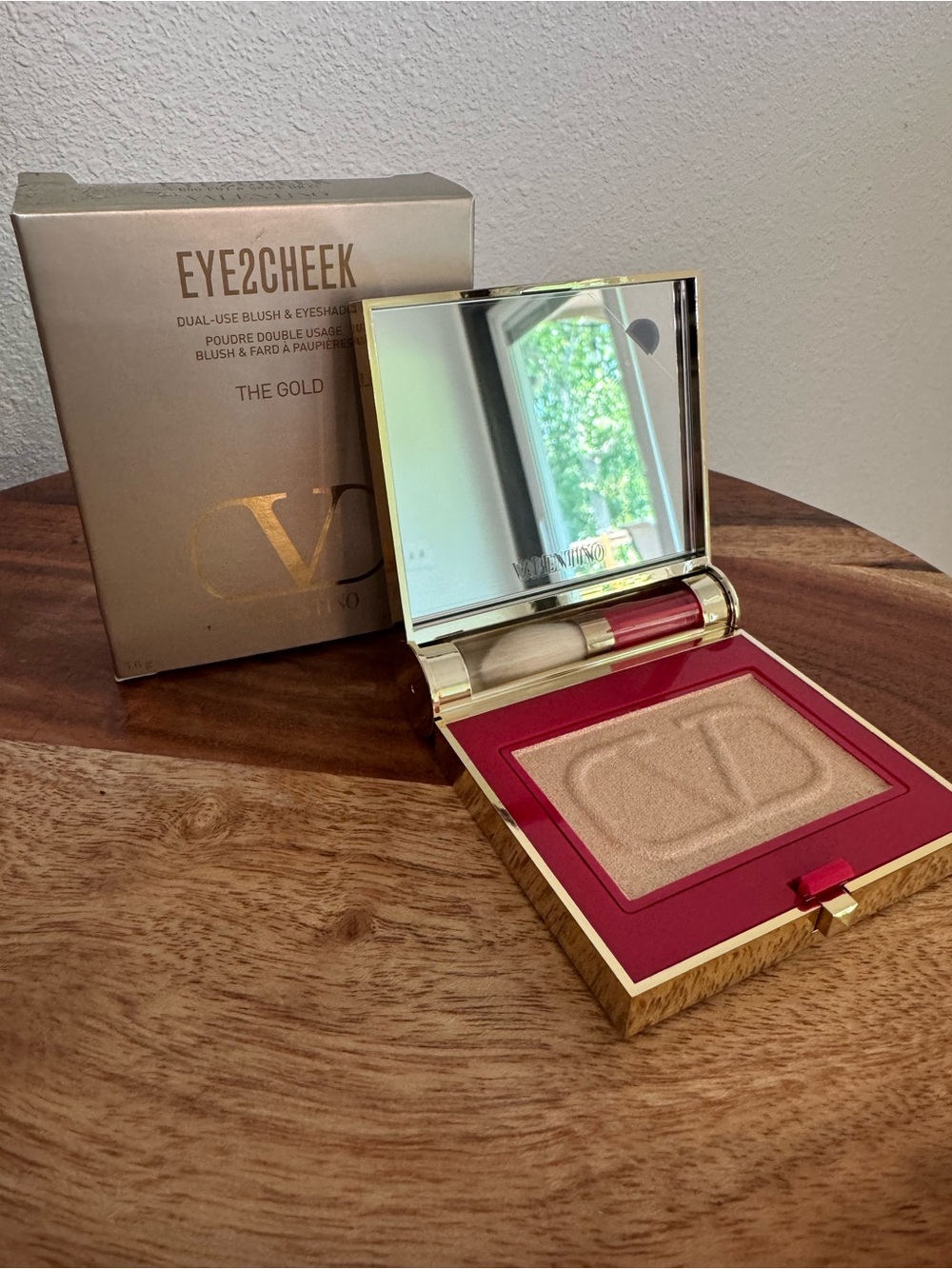 Valentino The Gold Eye2Cheek 2-in-1 Eyeshadow and Blush